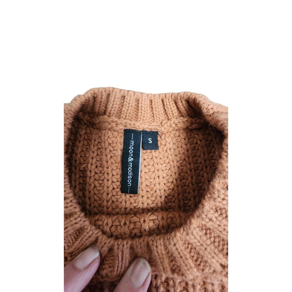 Moon & Madison Knit Sweater Small S Pom Pom Sleeve Long Sleeve Pullover